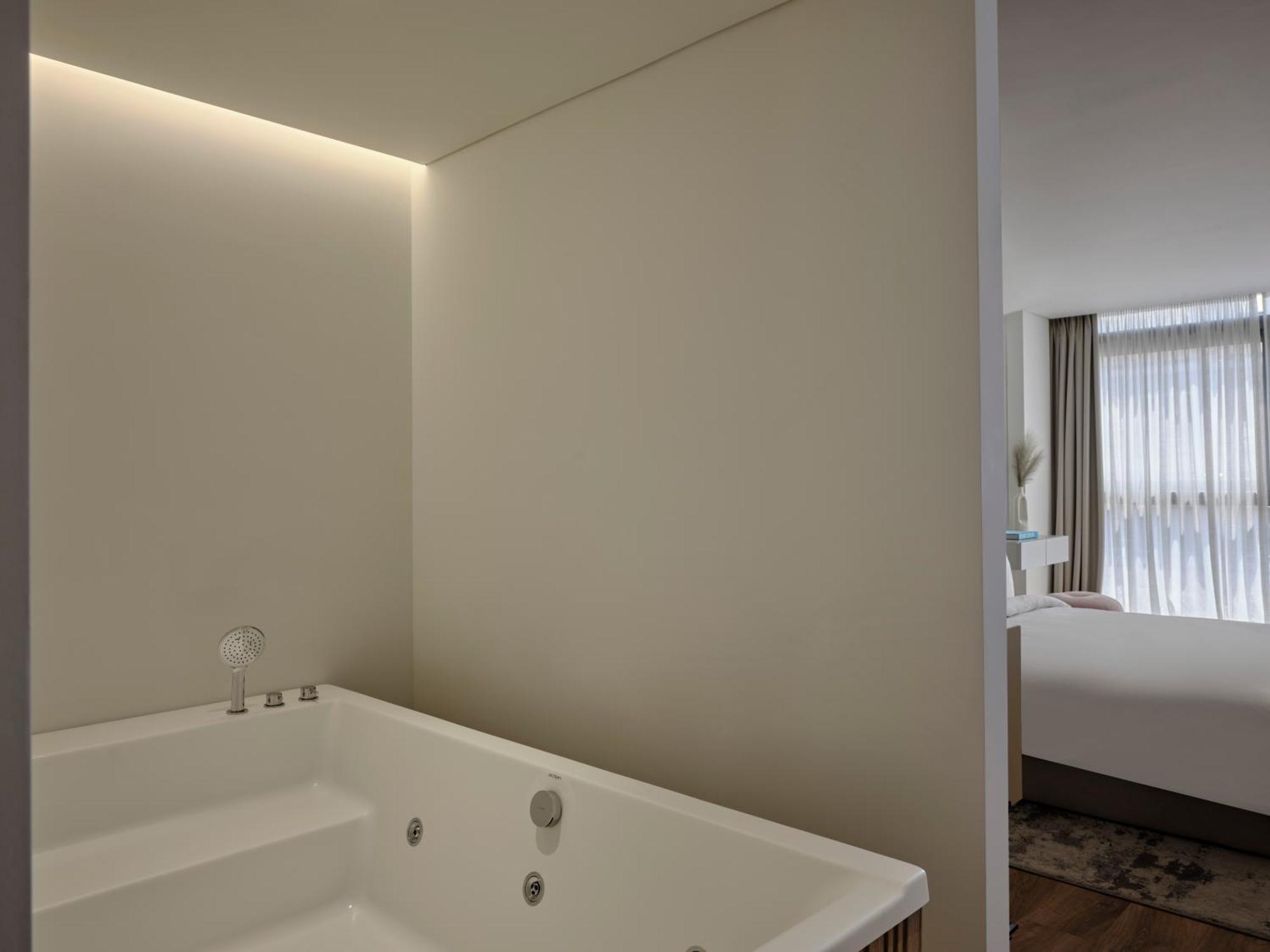 Nur Aparthotel Atenas Exterior foto